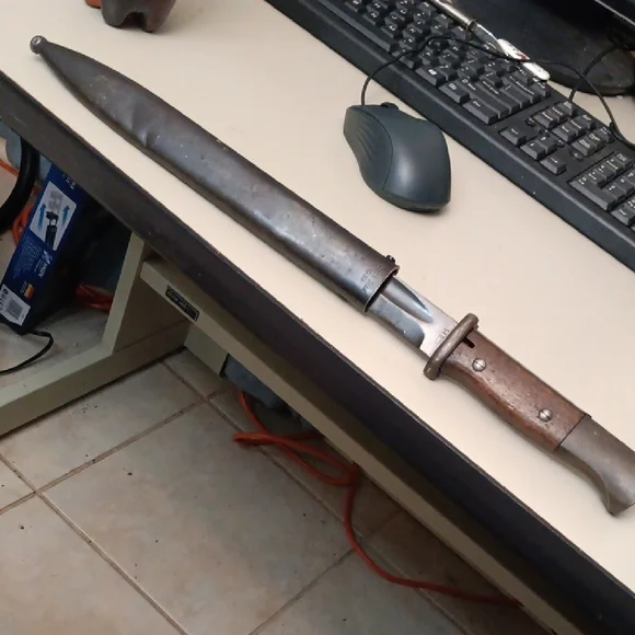 Vintage Knife with Brown Handle - Picture 1 of 6